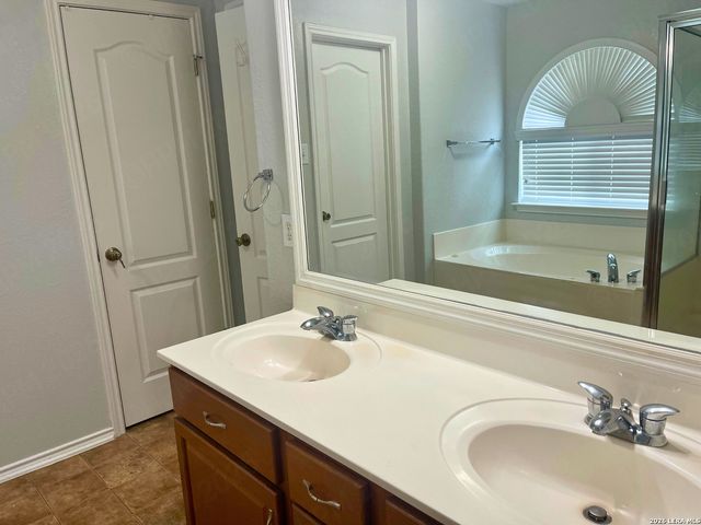 324 WILLOW LOOP, Cibolo, TX 78108