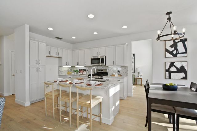 1839 Bonhill Dr, Folsom, CA 95630