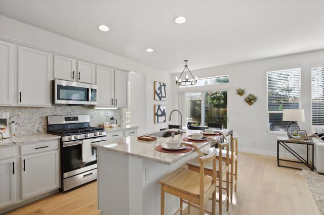 1839 Bonhill Dr, Folsom, CA 95630