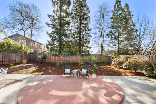 1839 Bonhill Dr, Folsom, CA 95630