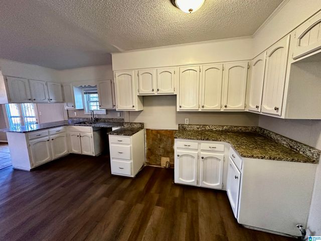 537 GRANT STREET, Midfield, AL 35228