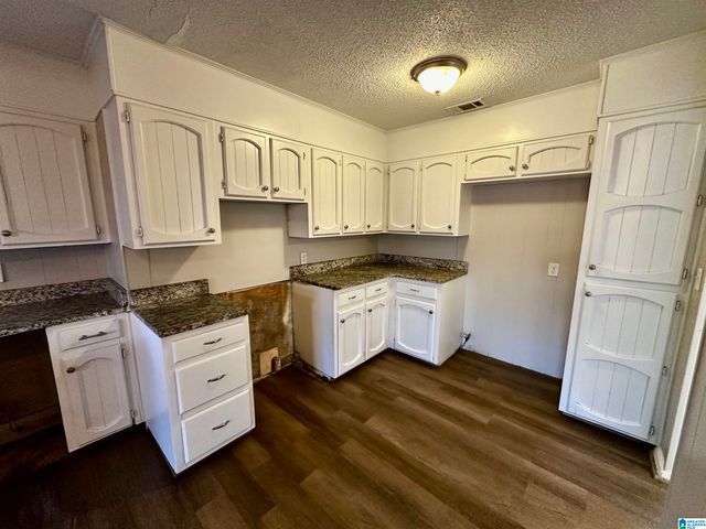 537 GRANT STREET, Midfield, AL 35228