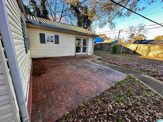 537 GRANT STREET, Midfield, AL 35228