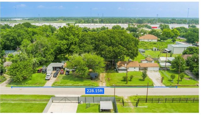 3240 Brownie Campbell Road, Houston, TX 77086