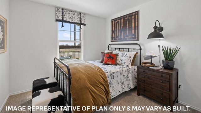 111 MUSTANG LAKE CIR, Buda, TX 78610