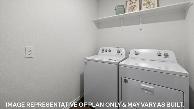 111 MUSTANG LAKE CIR, Buda, TX 78610