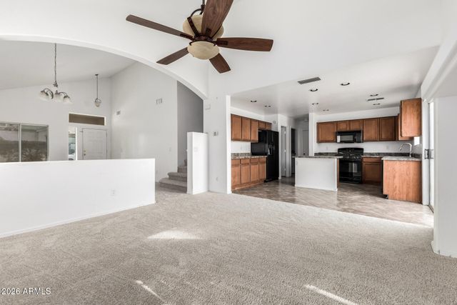 706 W SPRUELL Avenue, Coolidge, AZ 85128