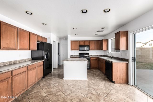 706 W SPRUELL Avenue, Coolidge, AZ 85128