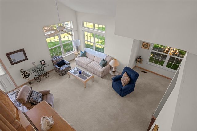 1641 Abington Lane, North Aurora, IL 60542
