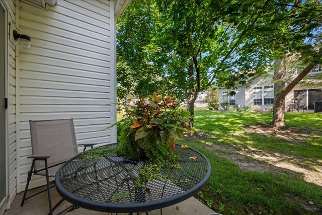 1641 Abington Lane, North Aurora, IL 60542