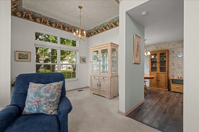 1641 Abington Lane, North Aurora, IL 60542