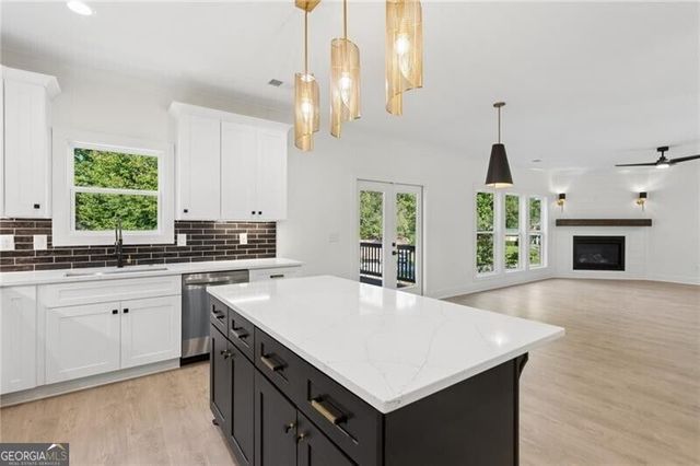 2425 Elmwood Circle, Atlanta, GA 30339