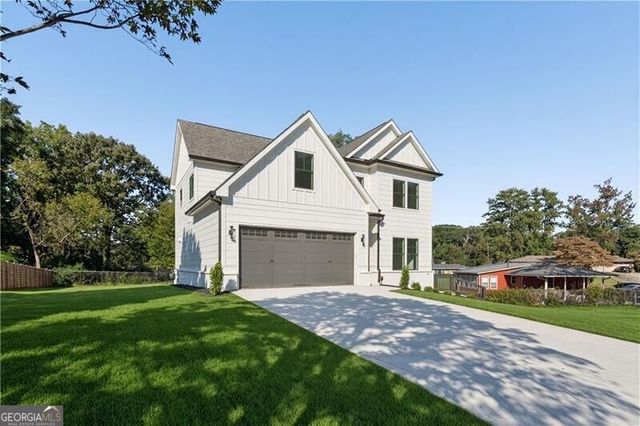2425 Elmwood Circle, Atlanta, GA 30339