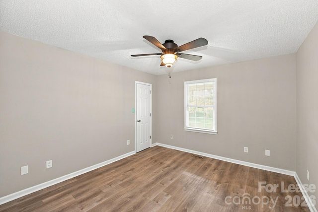 209 Pilots Ridge Drive, Bessemer City, NC 28016