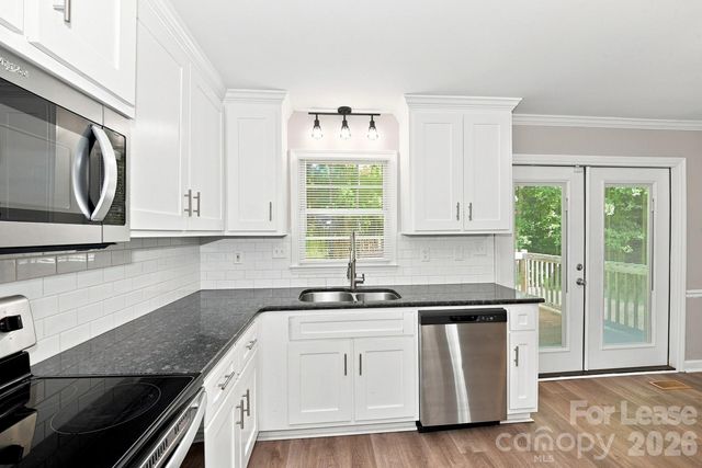 209 Pilots Ridge Drive, Bessemer City, NC 28016