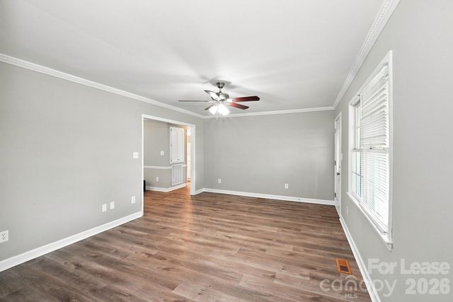 209 Pilots Ridge Drive, Bessemer City, NC 28016
