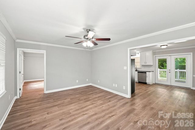 209 Pilots Ridge Drive, Bessemer City, NC 28016