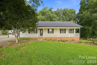209 Pilots Ridge Drive, Bessemer City, NC 28016
