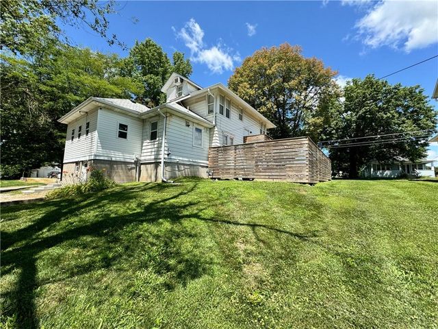 322 W 7TH Street, Maryville, MO 64468