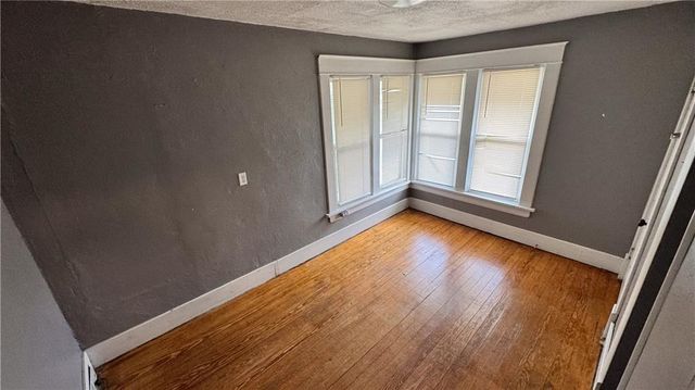 322 W 7TH Street, Maryville, MO 64468