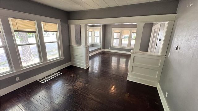 322 W 7TH Street, Maryville, MO 64468