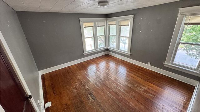 322 W 7TH Street, Maryville, MO 64468