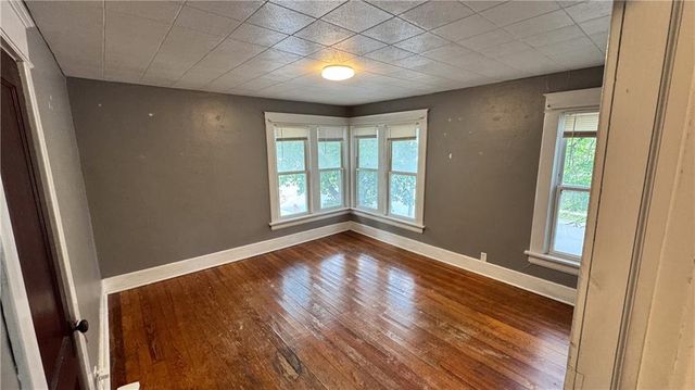 322 W 7TH Street, Maryville, MO 64468