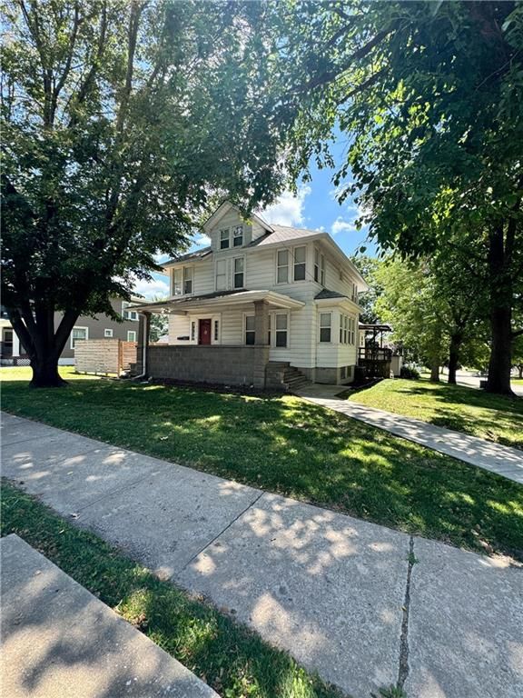 322 W 7TH Street, Maryville, MO 64468