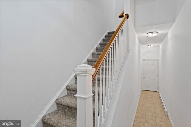 303 SURGEON GENERALS CT, Philadelphia, PA 19146