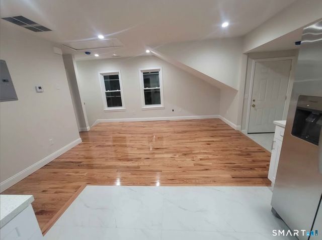 564 Fairfield Avenue, Stamford, CT 06902