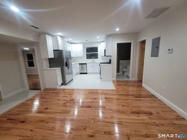 564 Fairfield Avenue, Stamford, CT 06902