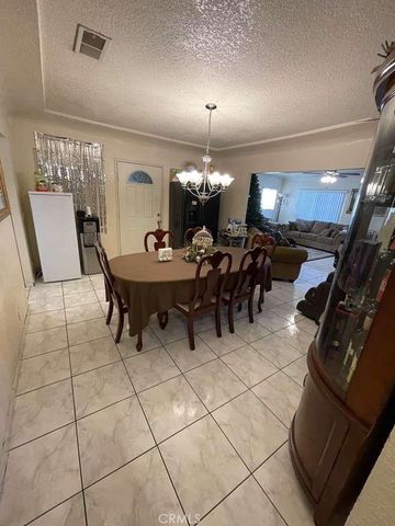 326 E Bishop, Santa Ana, CA 92701