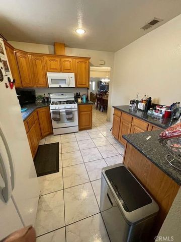 326 E Bishop, Santa Ana, CA 92701