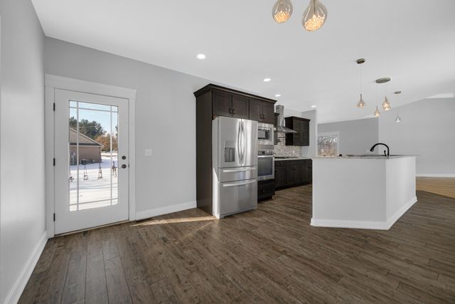 10427 N 600 W, Demotte, IN 46310