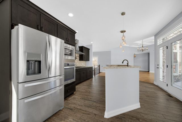 10427 N 600 W, Demotte, IN 46310