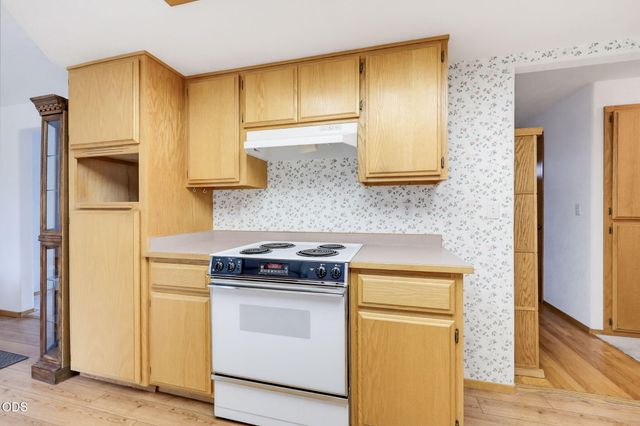295 Wren Court, Medford, OR 97501