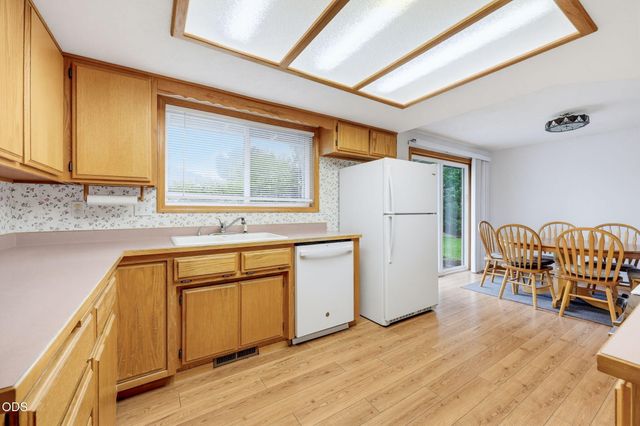 295 Wren Court, Medford, OR 97501