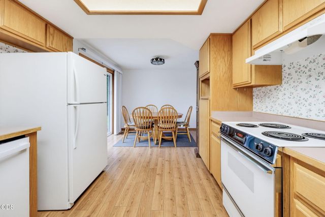 295 Wren Court, Medford, OR 97501