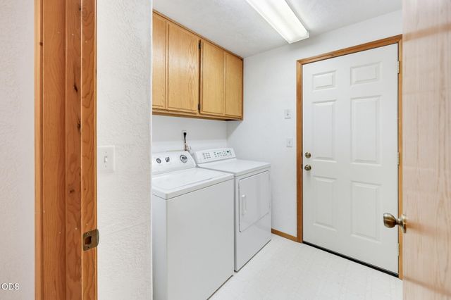 295 Wren Court, Medford, OR 97501