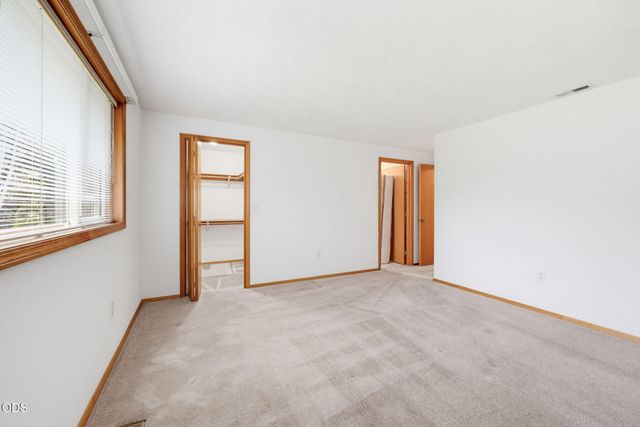 295 Wren Court, Medford, OR 97501