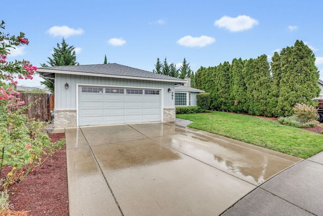 295 Wren Court, Medford, OR 97501