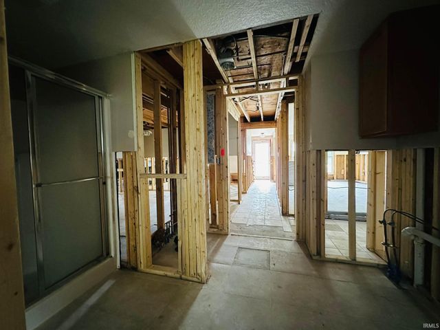 4031 Hedwig Drive, Fort Wayne, IN 46815