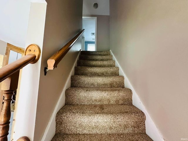 4031 Hedwig Drive, Fort Wayne, IN 46815