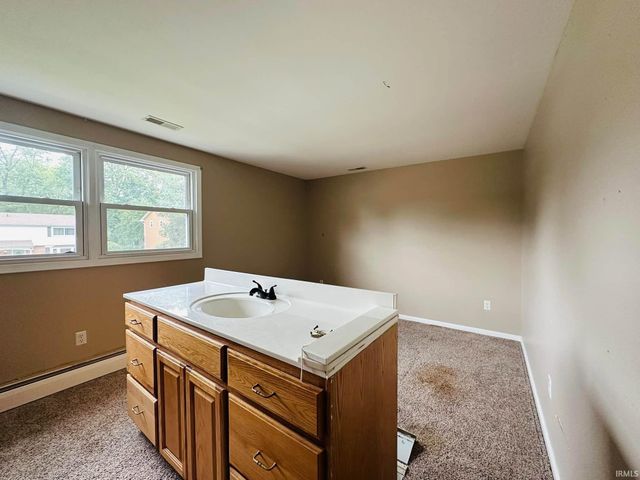 4031 Hedwig Drive, Fort Wayne, IN 46815