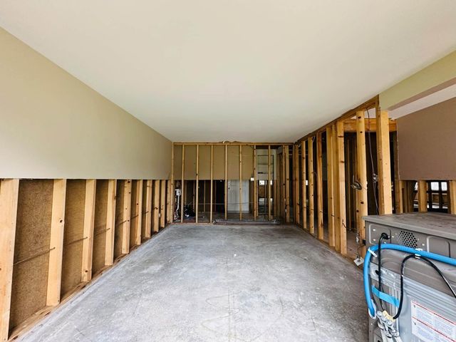 4031 Hedwig Drive, Fort Wayne, IN 46815