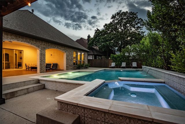 417 Boonesville Bend, Argyle, TX 76226