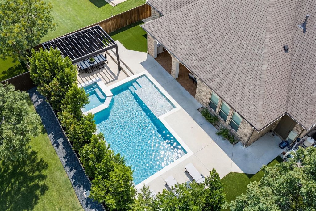 417 Boonesville Bend, Argyle, TX 76226