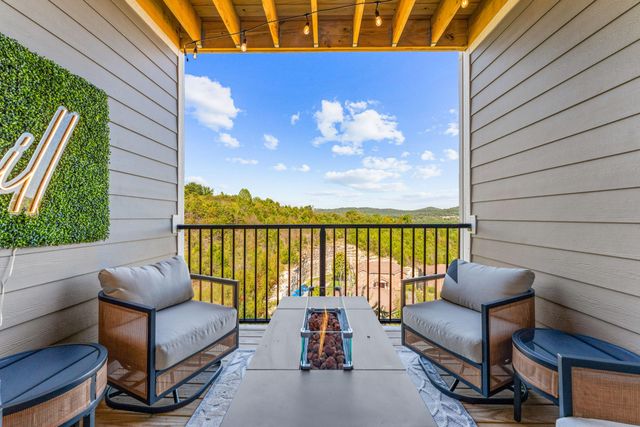 3010 N Vineyards Terrace 4, Branson, MO 65616