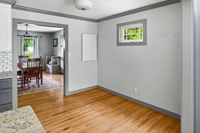 1302 Crest Drive, Aberdeen, NC 28315
