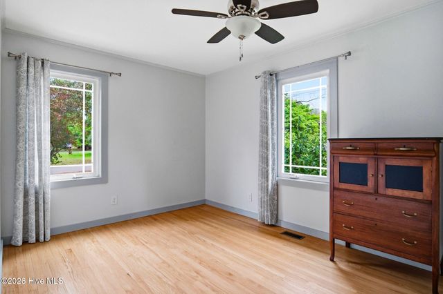 1302 Crest Drive, Aberdeen, NC 28315